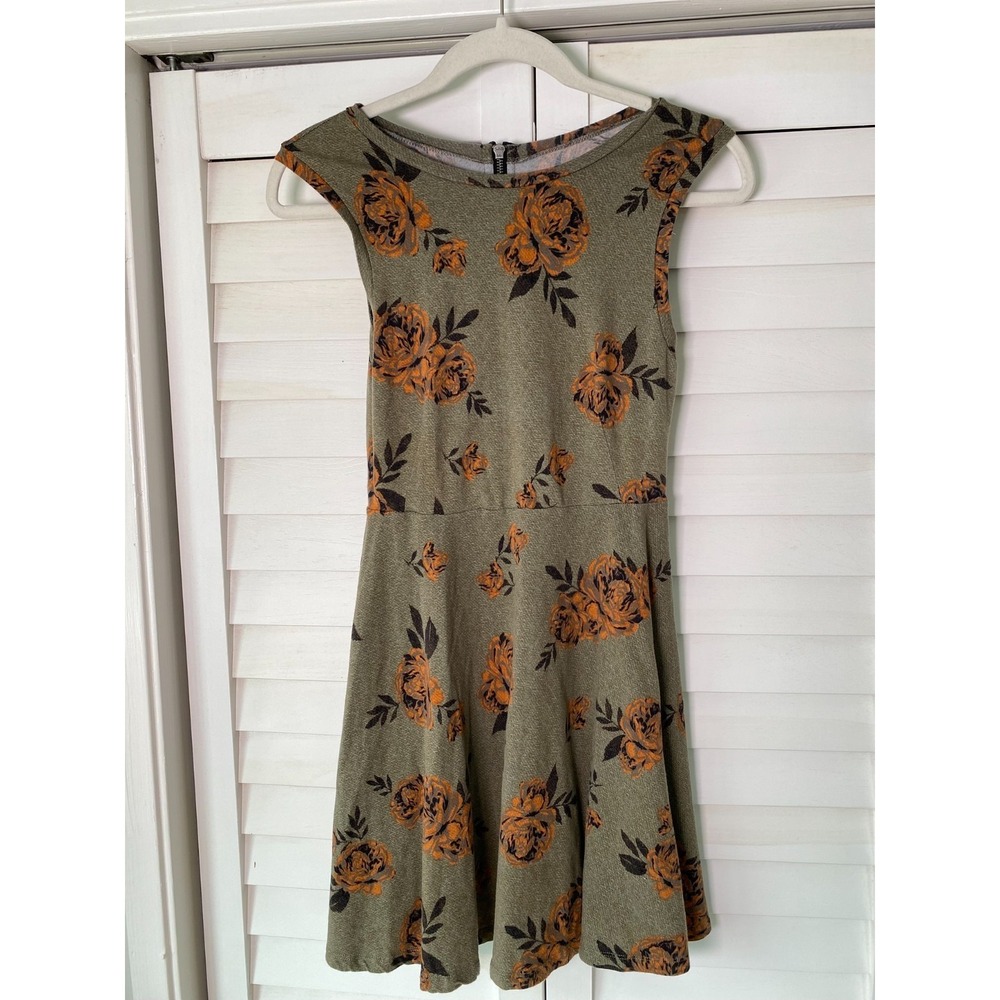 Vans Women's What Is Love Dress Skater Floral Dress, Zip Back Soft | Medium